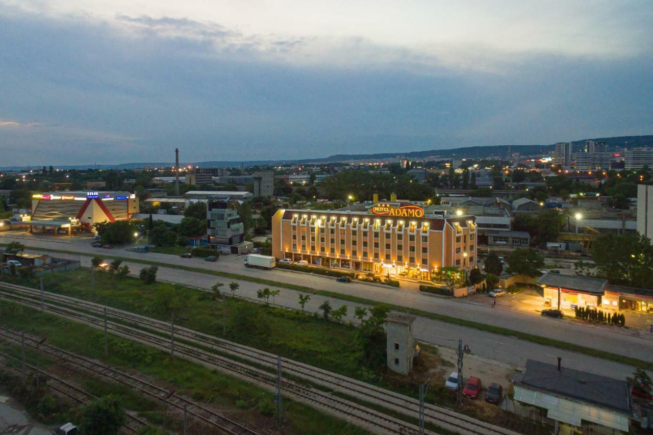 Adamo Hotel Varna Exterior foto